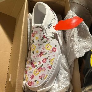 NWT Vans slip one